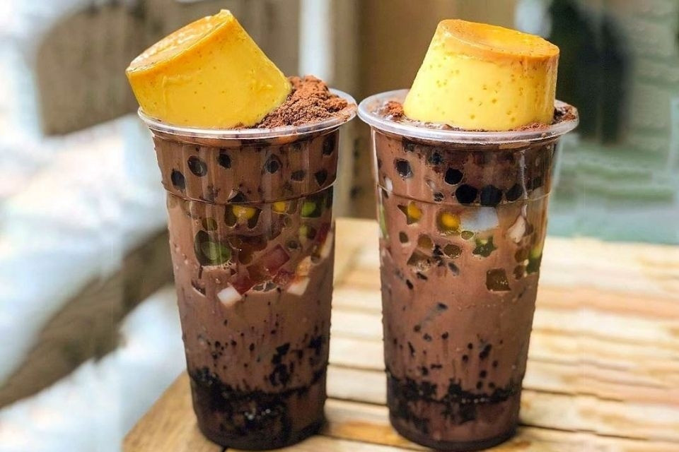 Bánh flan mềm mịn, vàng óng, topping béo ngậy cho trà sữa
