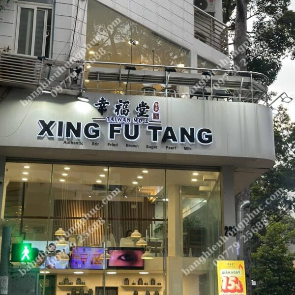 Biển hiệu trà sữa với chữ nổi mica sáng đèn