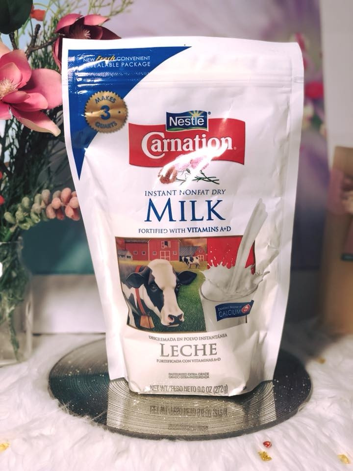Bột sữa không béo Carnation NonFat Dry Milk từ Nestle