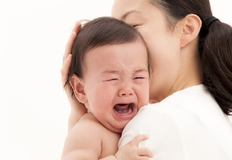 Caffeine trong trà sữa có thể gây ảnh hưởng đến giấc ngủ của trẻ sơ sinh