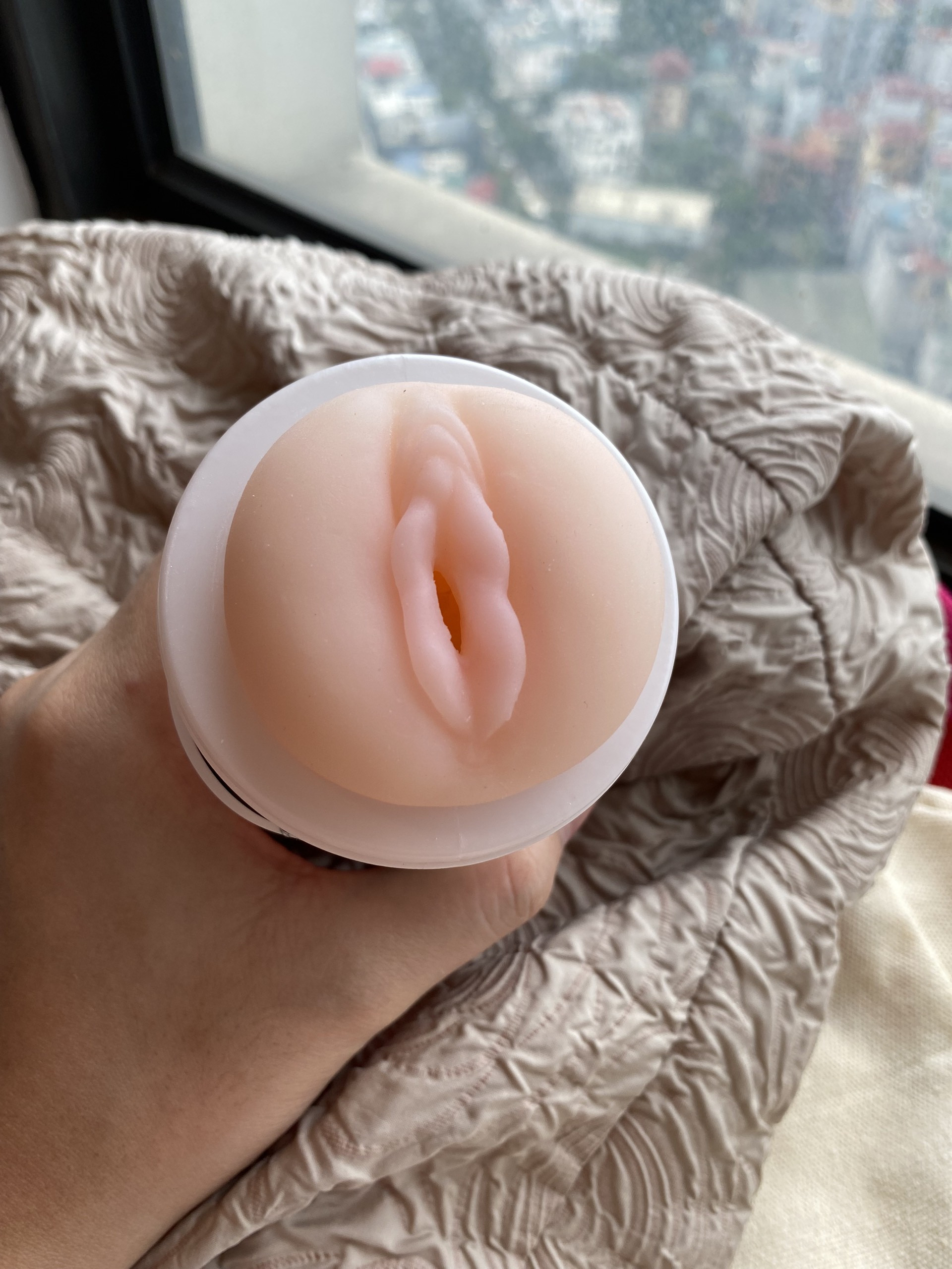 Cận cảnh chi tiết cấu trúc bên trong của cốc thủ dâm ngụy trang