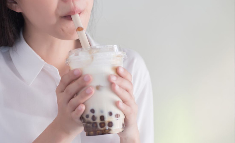 Cốc trà sữa thơm ngon và những lưu ý cho mẹ sinh mổ