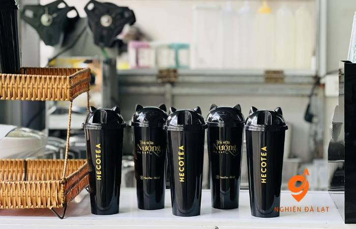góc nhỏ tại quán trà sữa view đẹp gần đây HecoTea với thiết kế tươi trẻ