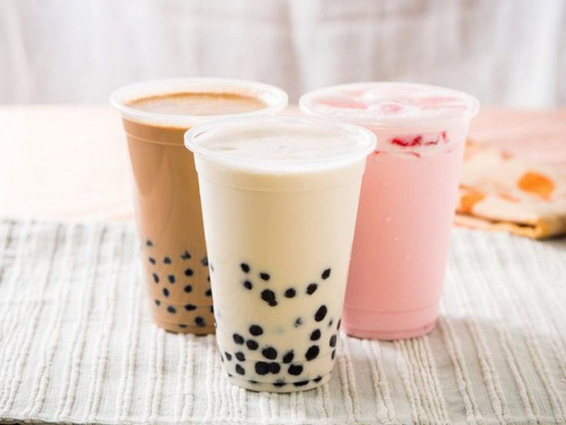 Hạt trân châu đen, một thành phần trà sữa phổ biến mang lại cảm giác dai ngon.