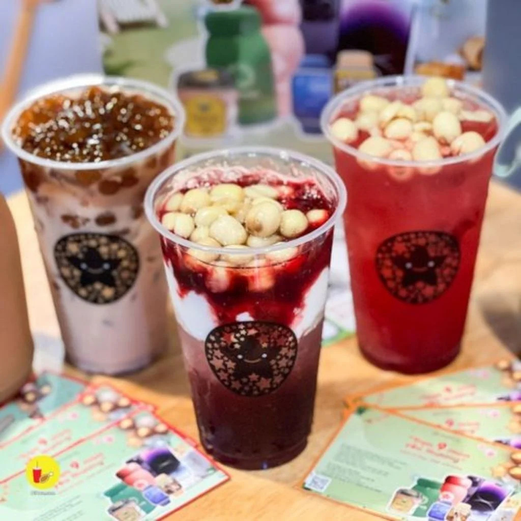 Ly trà sữa trân châu full topping nhiều màu sắc