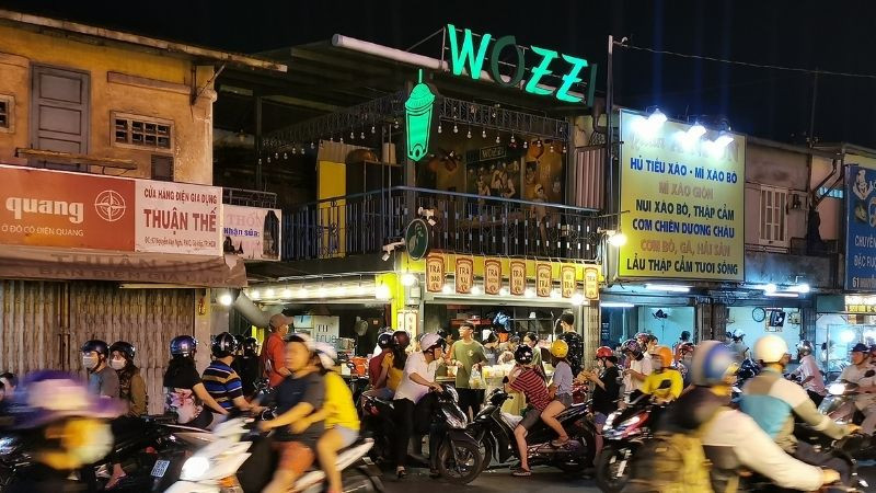 Ly trà sữa Wozzi nhiều topping