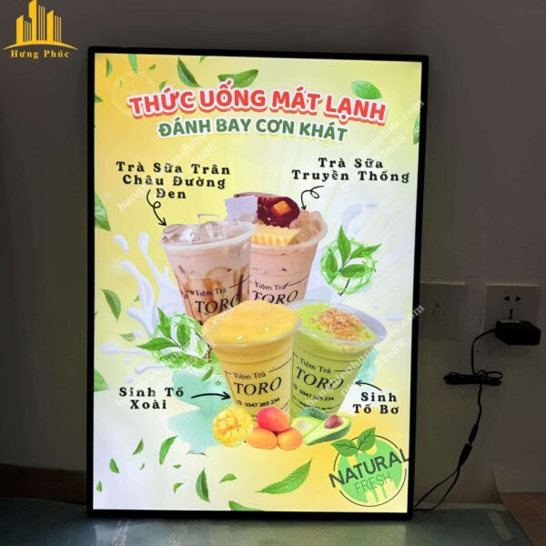 Thi công bảng hiệu trà sữa đứng chuyên nghiệp và nhanh chóng