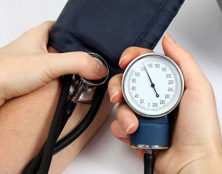 Thức uống trà sữa có chứa trà xanh giúp cải thiện huyết áp