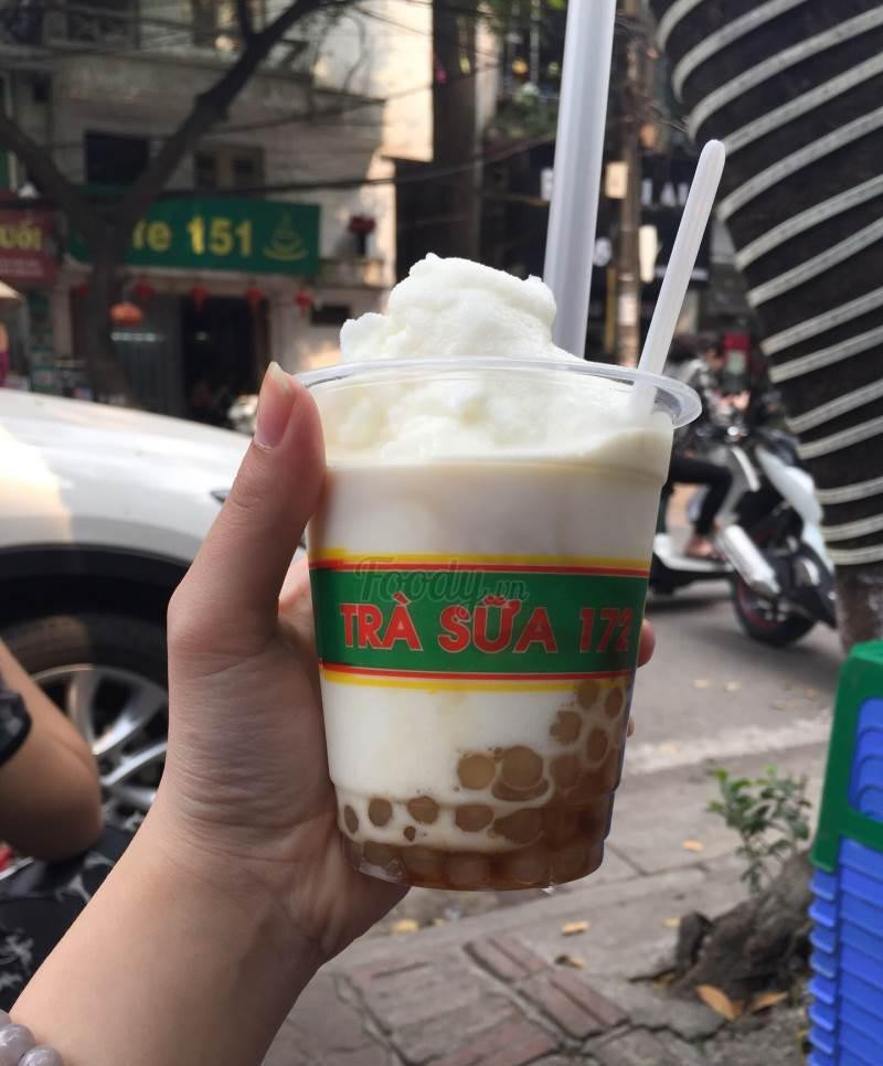 Trà sữa 172, một quán nhỏ nhưng luôn đông khách, là lựa chọn hấp dẫn khi tìm quán trà sữa gần đây hiện đang mở