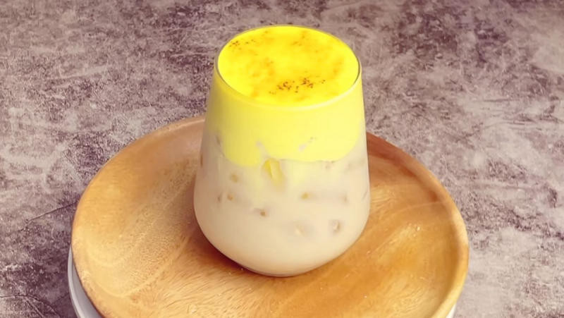 Trà sữa kem trứng