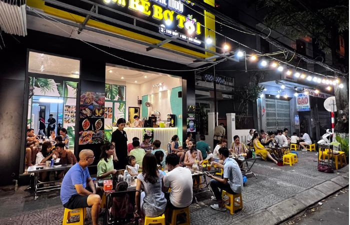 Trà sữa Ông Nội Đà Nẵng đông khách với giá cả phải chăng