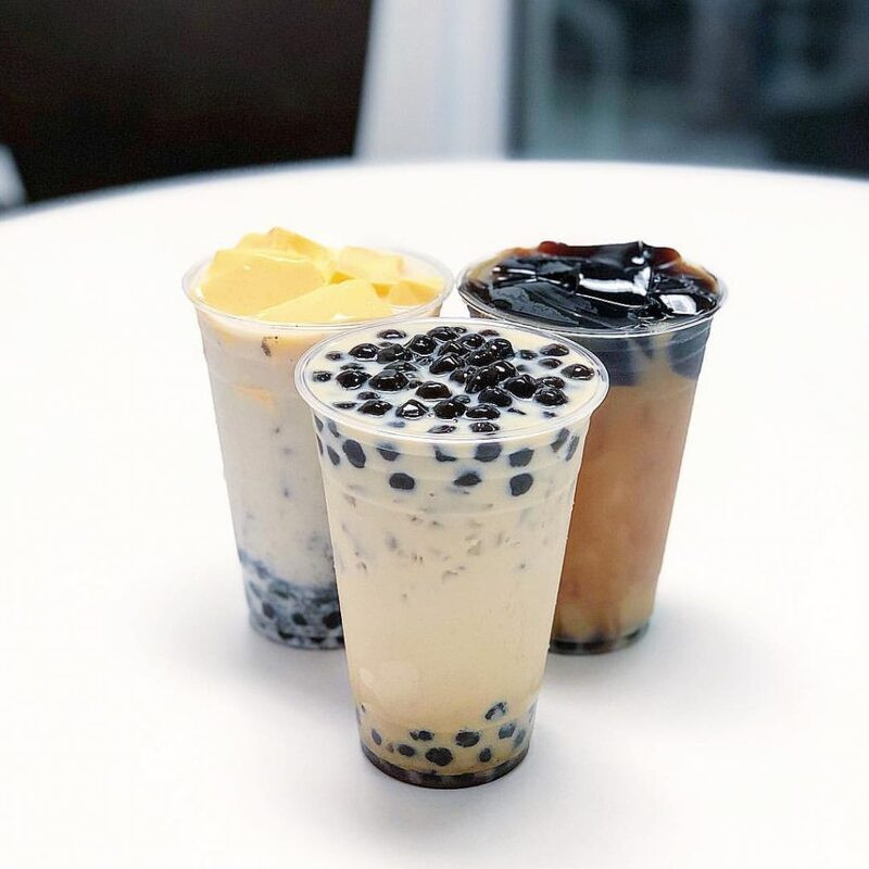 Twang Drink với không gian thiết kế độc đáo như quán bar, là một quán trà sữa gần đây hiện đang mở thú vị